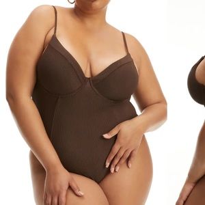 Show Off Underwire One-Piece Swimsuit